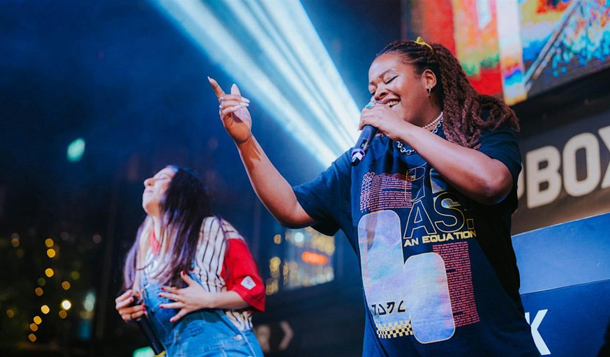 Hip Hop Karaoke: Does Big Fridays!