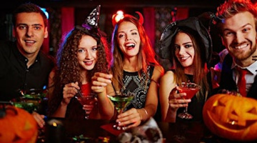 *Over 150 People!* Halloween Rooftop Singles Party @ Madison (Ages 21-45)