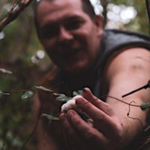 Fall Forest Treasures: Fungi & Nut Foraging Expedition