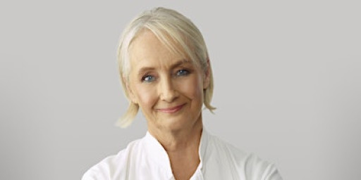 Lesley Waters Cooking Demo with Tasters