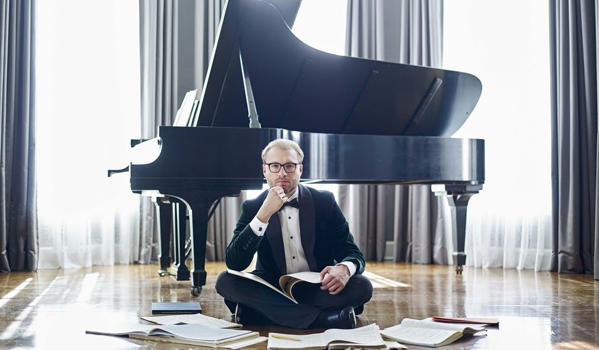 Island Symphony Orchestra Presents Pianist Adam Golka
