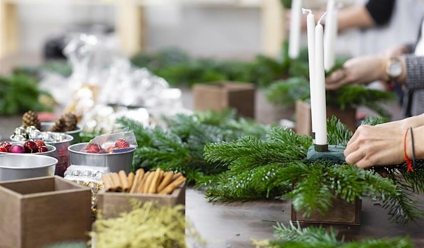 Christmas Floral Table Arrangement Workshop