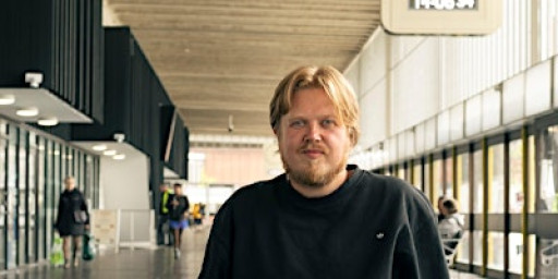 Art and Creative Workshops: Making Photography Easy