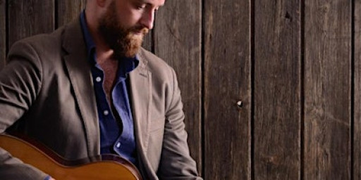 Live Music - Tom Gamble