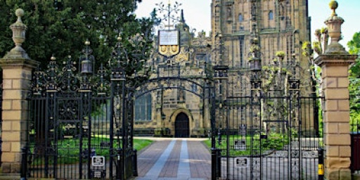 WREXHAM CITY WALKING TOUR