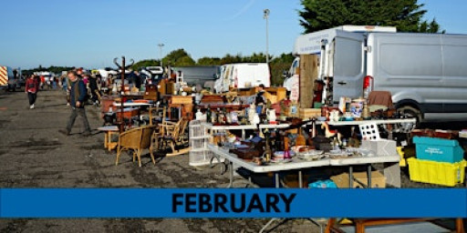 Runway Monday Antiques Fair