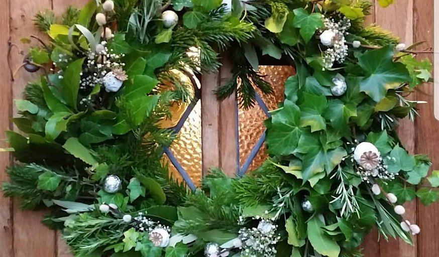 Gardening Lady Christmas Wreath Making Workshop 5