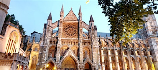 London City Walking Tour (from Belfast)