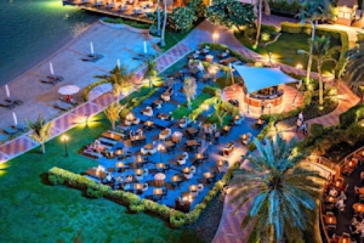 Ladies-only November professional networking drinks @ Beach Garden