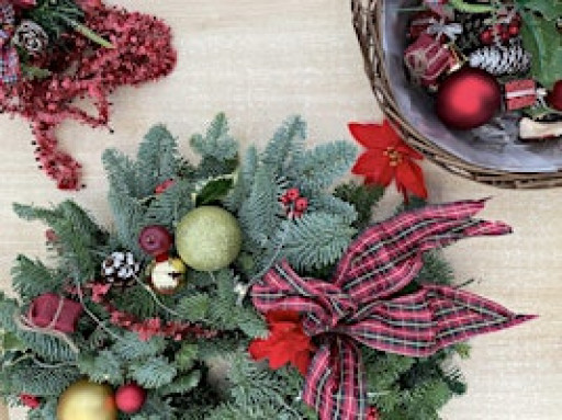 Wreath decorating workshop