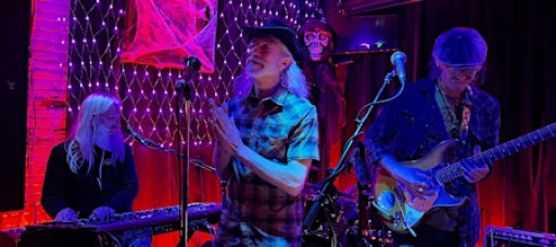 Tim High, Jonny Mojo & The Mighty Sing the Songs of '69