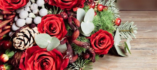 Christmas Gift Bouquet Workshop at Crook Hall Gardens, Durham