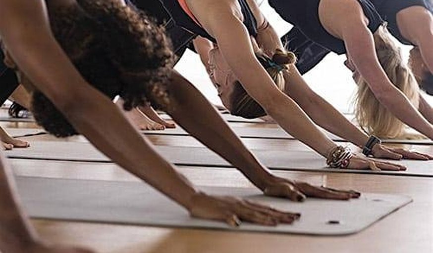 November Yoga Flow - Ignite your fire