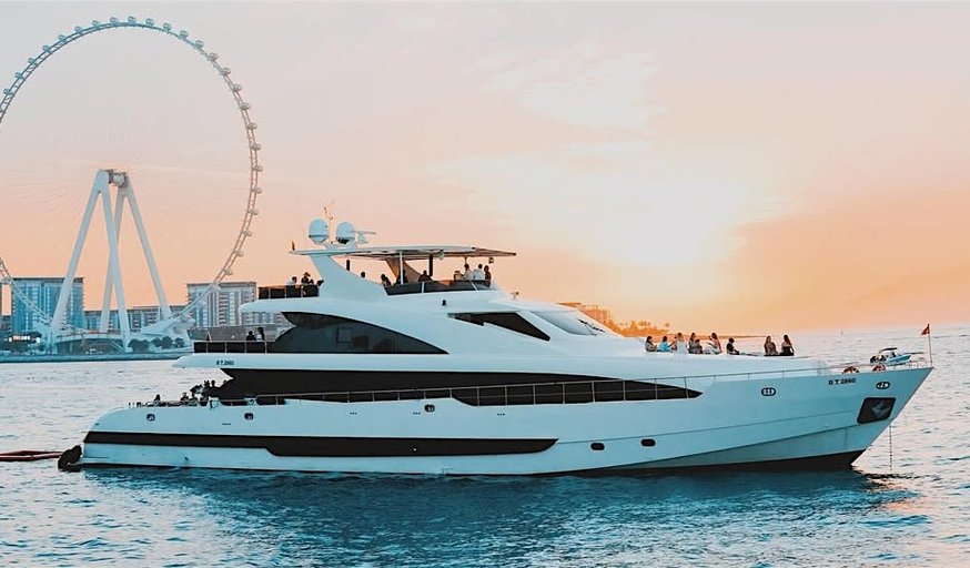 Dubai: Exclusive Super Yacht Party - DJ, BBQ & Unlimited Drinks, 30th Nov