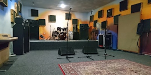 Cancer Research charity gig