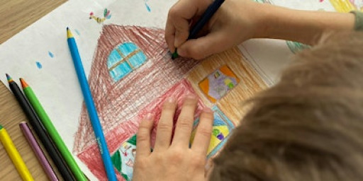 Cut, Colour, Connect: Crafting Family and Work Balances