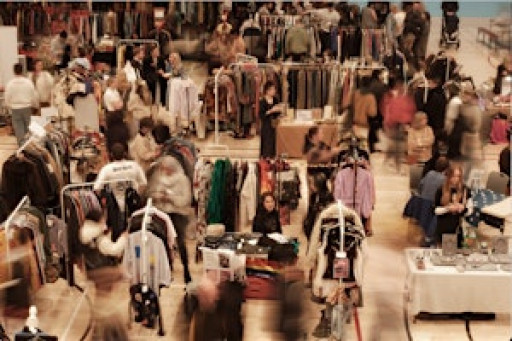 The UK's Biggest Thrift Market: Newcastle festive Edition by Clothes Cycle