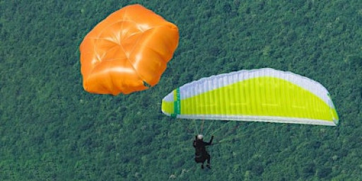 The Dales Hang gliding and Paragliding Club Reserve Repack Day