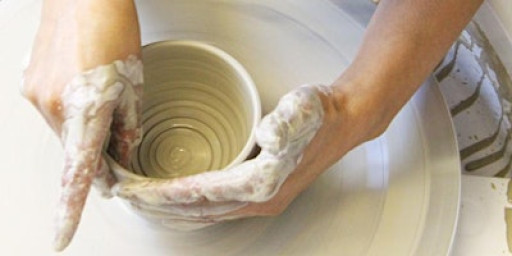 8Wk Beginners Pottery Throwing Wheel Course Thursday 5th February 6.45-9pm