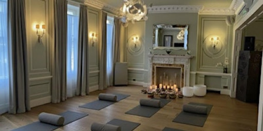 Sunday Wellness at The Elysée: Sound Healing & Vision Boarding Retreat