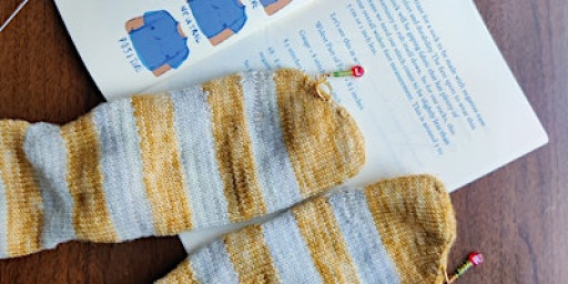 Learn to Knit Socks- From the Toe Up!