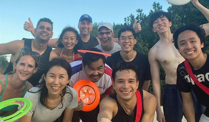 Ultimate Frisbee on Sentosa