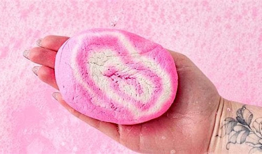 LUSH SUNDERLAND - Snow Fairy Bubble Bar Making - Saturday 10th