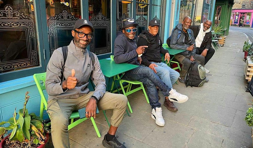 WalKing Men - London