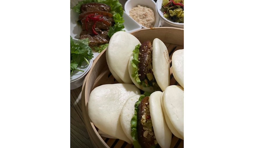 Taiwanese Hamburger (刈包)