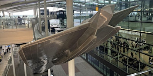 The Heathrow Loop - Red Bus Sightseeing Tour