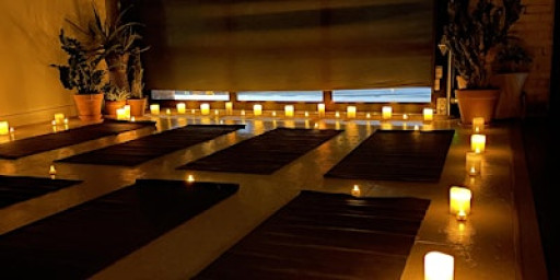 ✨ Candlelit Slow Flow w/ Nicole Hensch Yoga✨